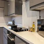 Near Station - 1 To 3 Bedroom Options - Sleeps 1 To 6 * Leeds (West Yorkshire)