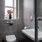 Near Station - 1 To 3 Bedroom Options - Sleeps 1 To 6 Apartamento Leeds (West Yorkshire)