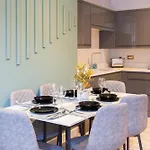 Near Station - 1 To 3 Bedroom Options - Sleeps 1 To 6 Apartamento Leeds (West Yorkshire)