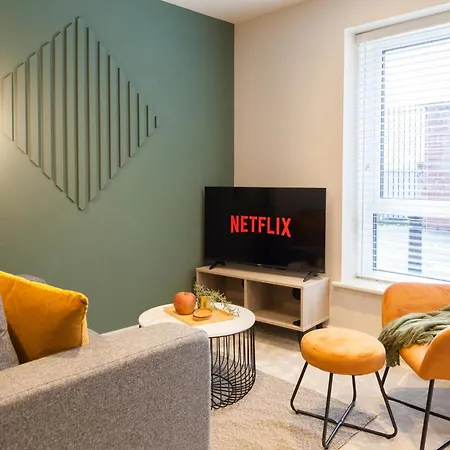 Near Station - 1 To 3 Bedroom Options - Sleeps 1 To 6 Apartamento *