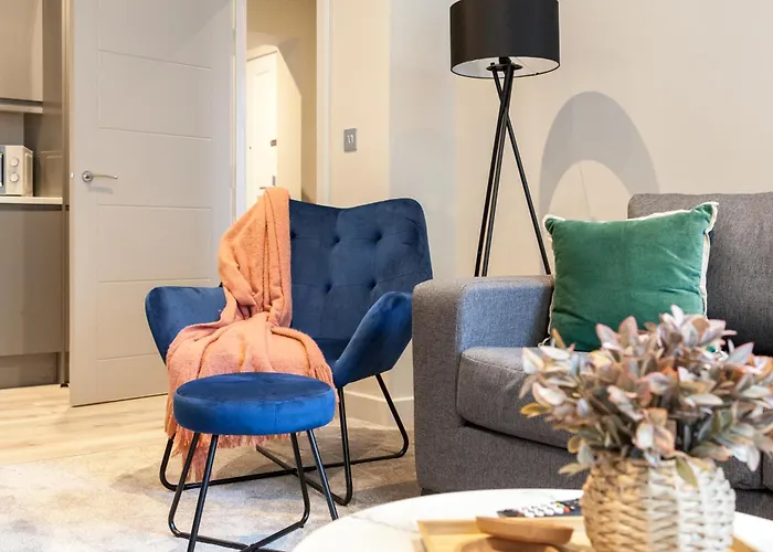 Somers * Leeds (West Yorkshire)