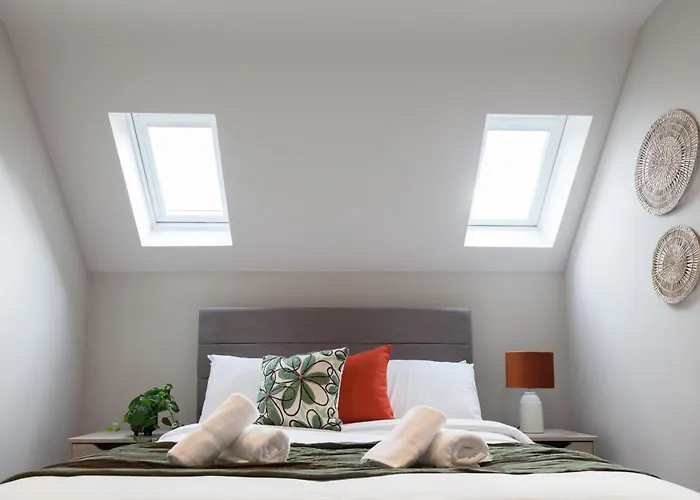 Somers * Leeds (West Yorkshire)